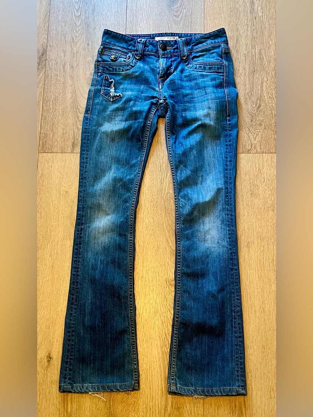 Jimmy Taverniti Jeans Women's Dark Blue Flare Denim Distressed